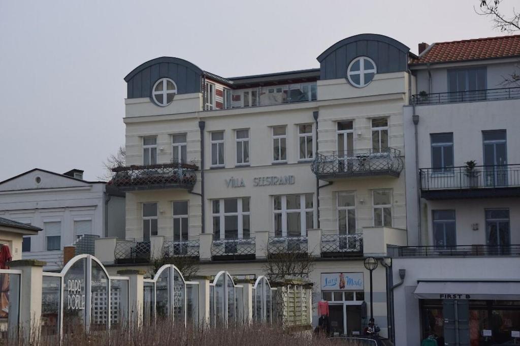 Villa Seeblick Warnemuende - Fewo Mit Meerblick Und Balkon Direkt Am Strand Fuer 2-4 Pers Rostock Exterior foto
